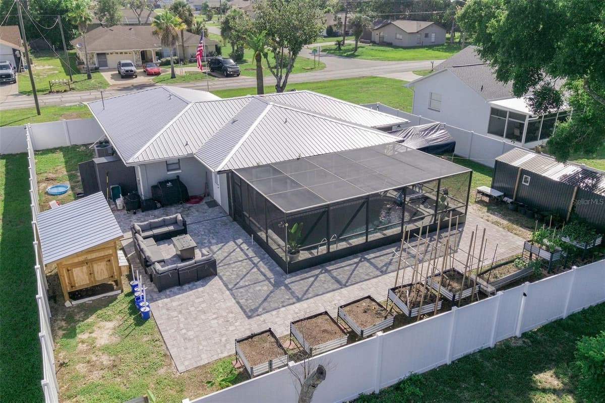 4211 AUGUSTINE ROAD — photo 42 of 51