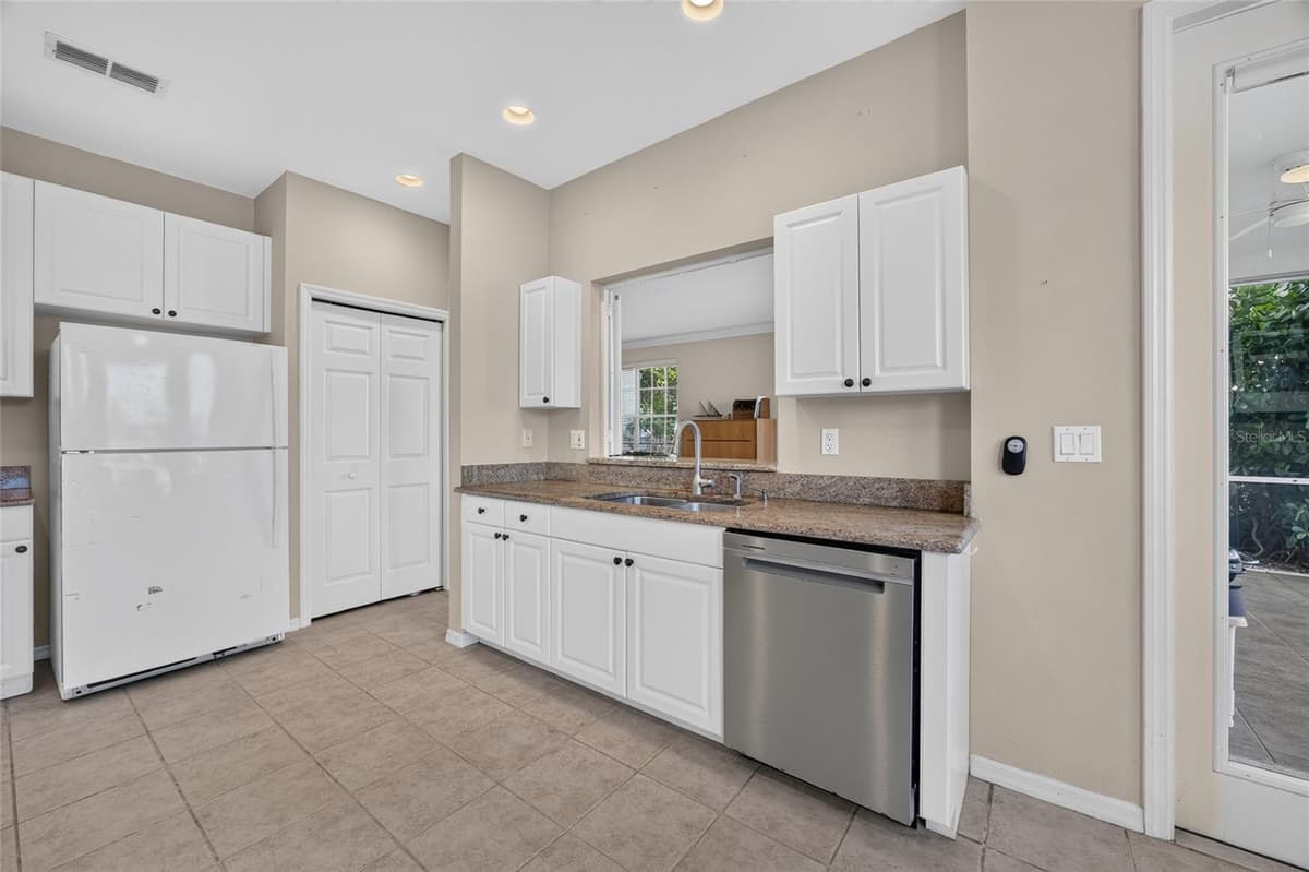 9141 LOS LAGOS COURT — photo 19 of 51