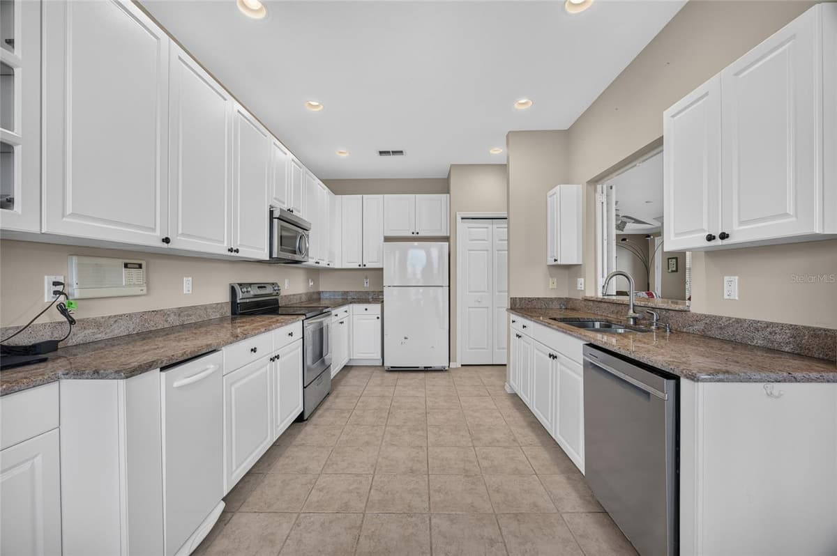 9141 LOS LAGOS COURT — photo 16 of 51
