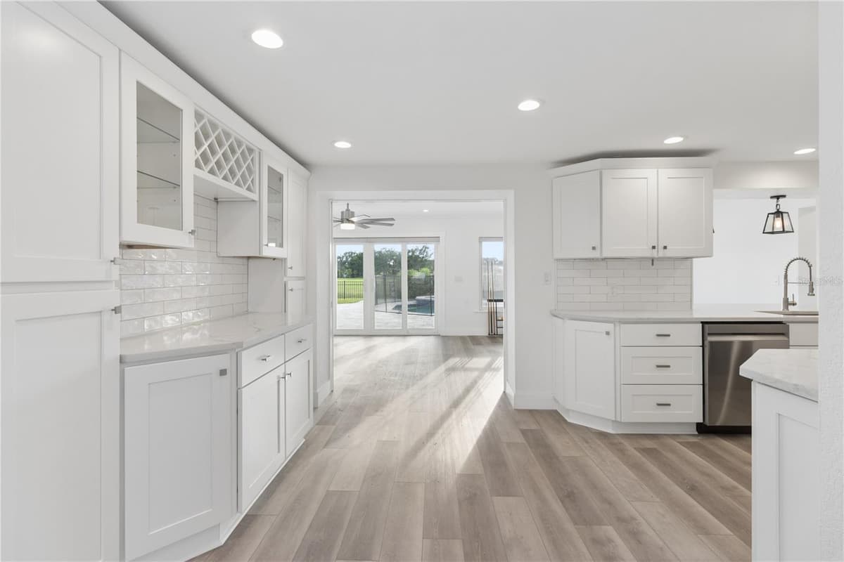 5400 DENVER STREET — photo 15 of 74