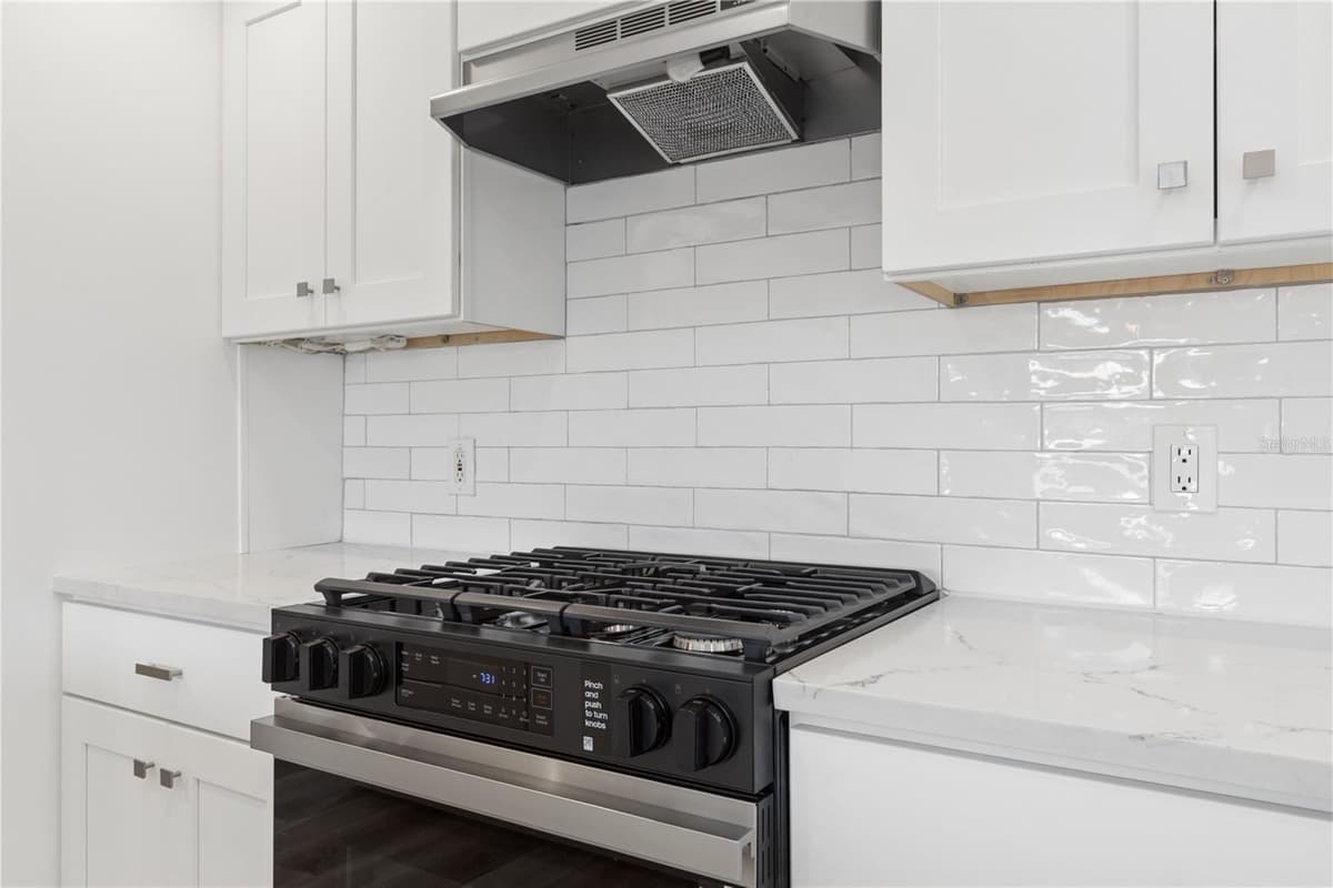 5400 DENVER STREET — photo 18 of 74
