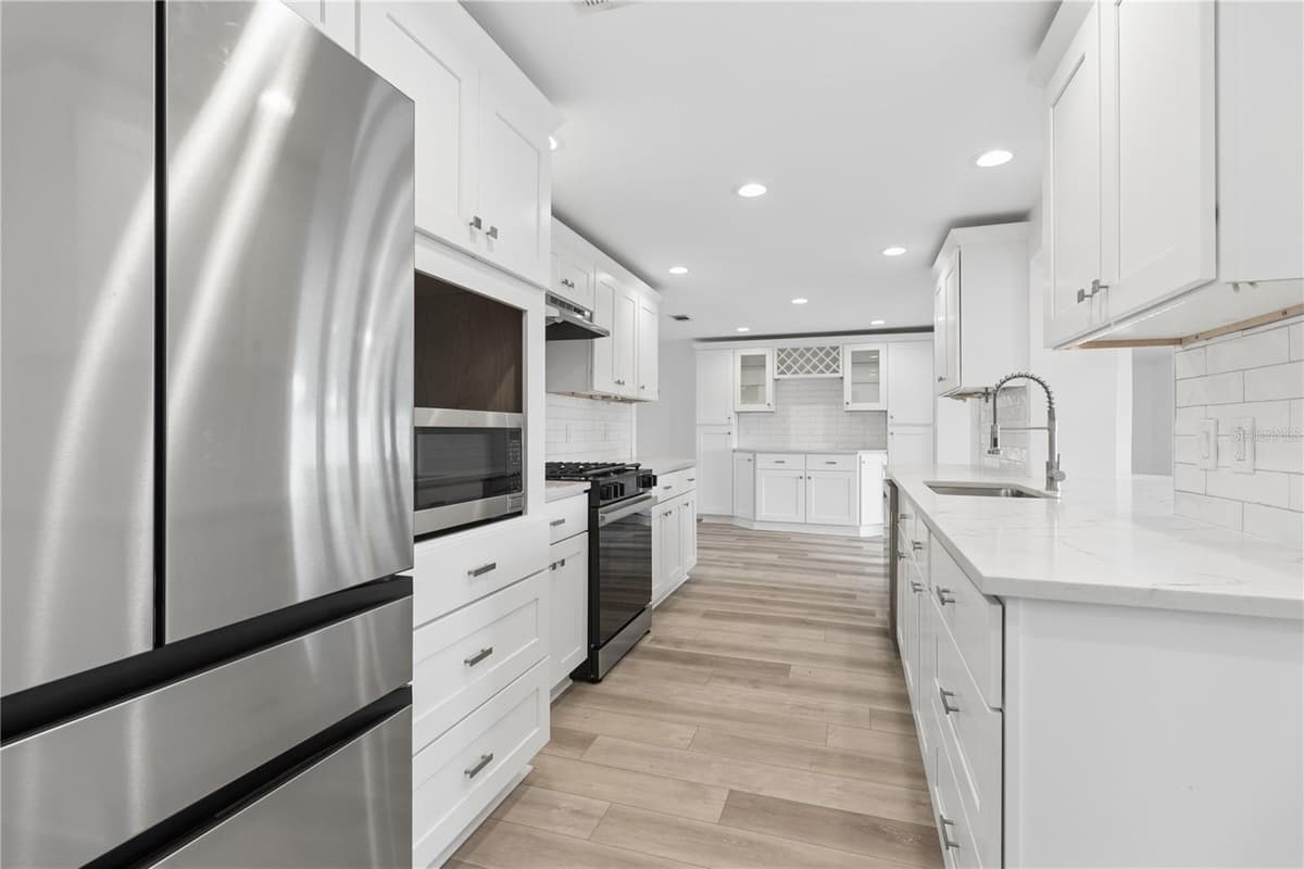 5400 DENVER STREET — photo 20 of 74