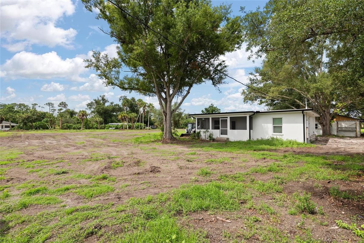 5230 PLACIDA ROAD — photo 16 of 40