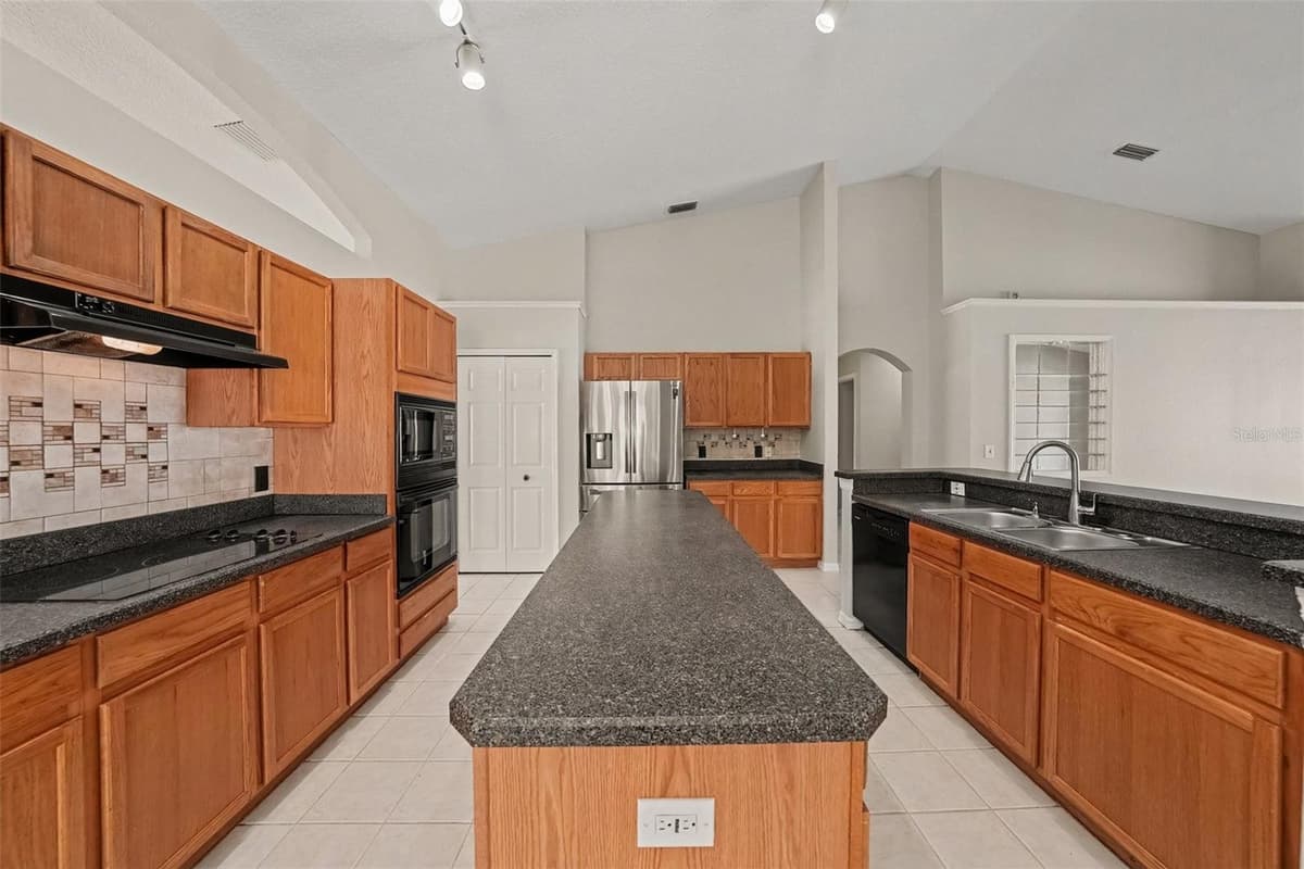 5146 NEW SAVANNAH CIRCLE — photo 14 of 33