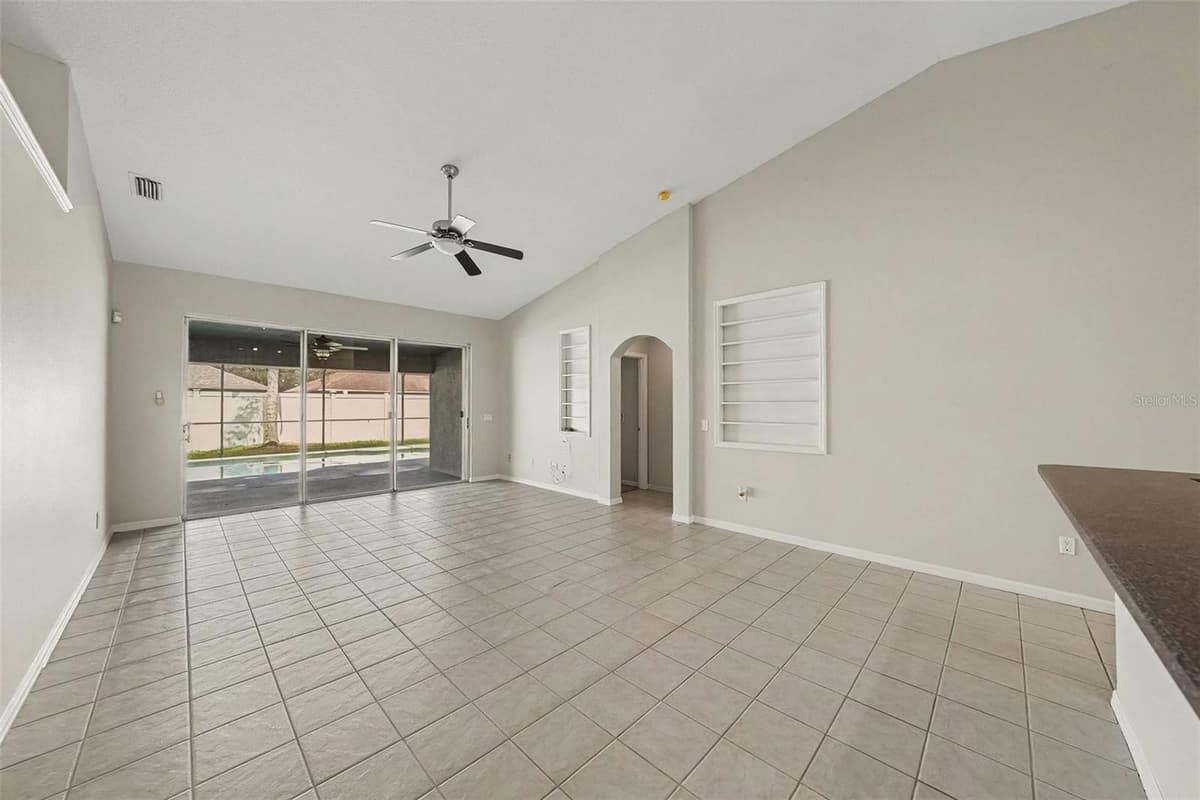5146 NEW SAVANNAH CIRCLE — photo 11 of 33