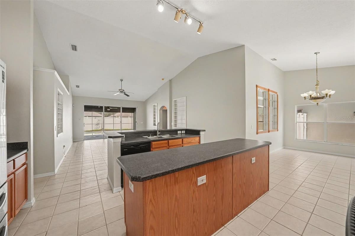 5146 NEW SAVANNAH CIRCLE — photo 16 of 33
