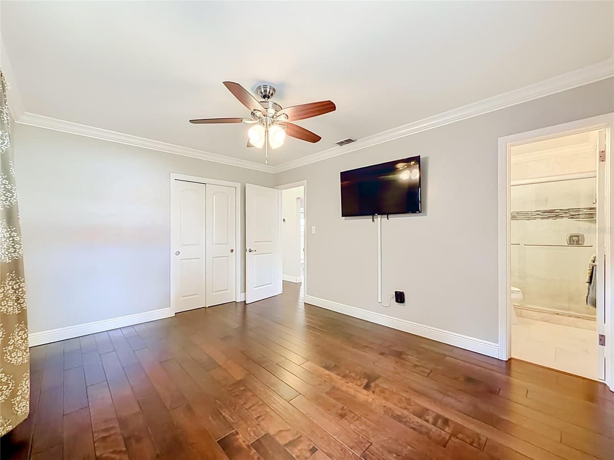 19 HAZEL STREET — photo 19 of 39