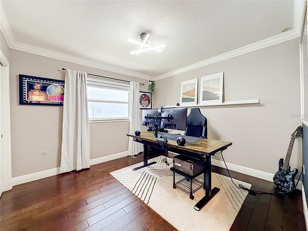19 HAZEL STREET — photo 23 of 39