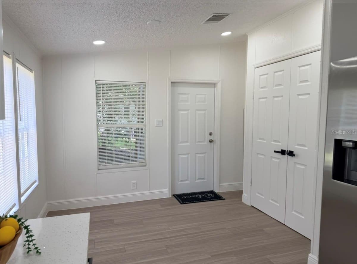 4394 RAMBLEWOOD — photo 14 of 33