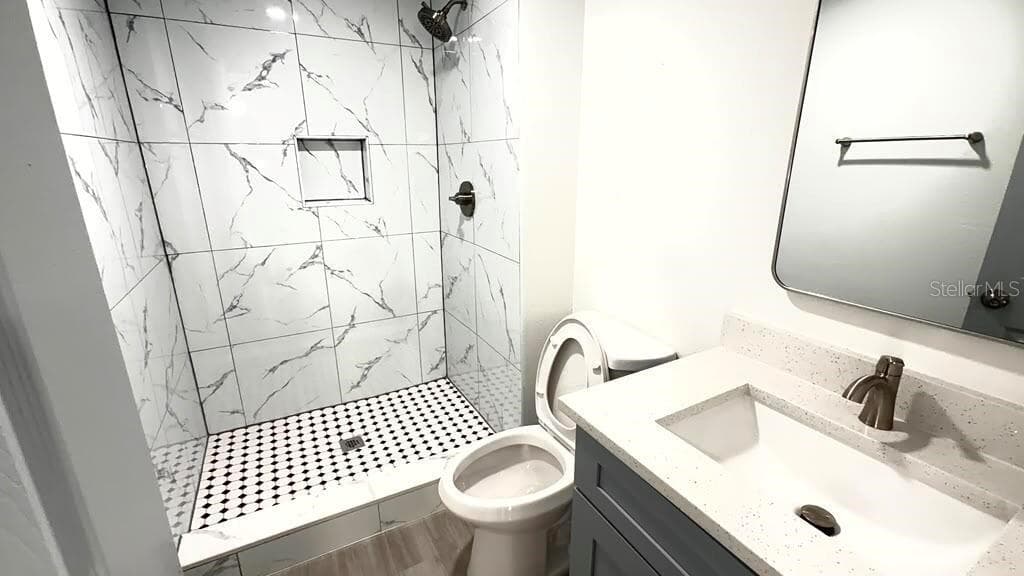 3545 SHADY BROOKE COURT — photo 18 of 23
