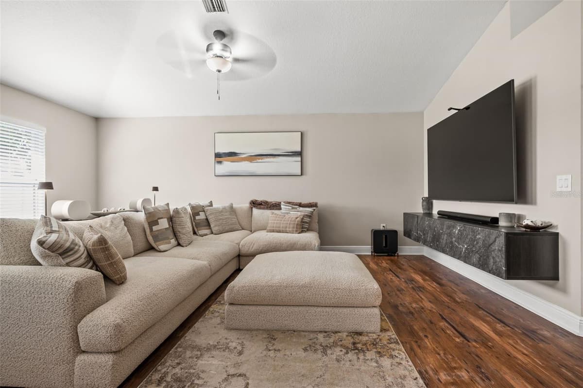 14432 BARLEY FIELD DRIVE — photo 9 of 38