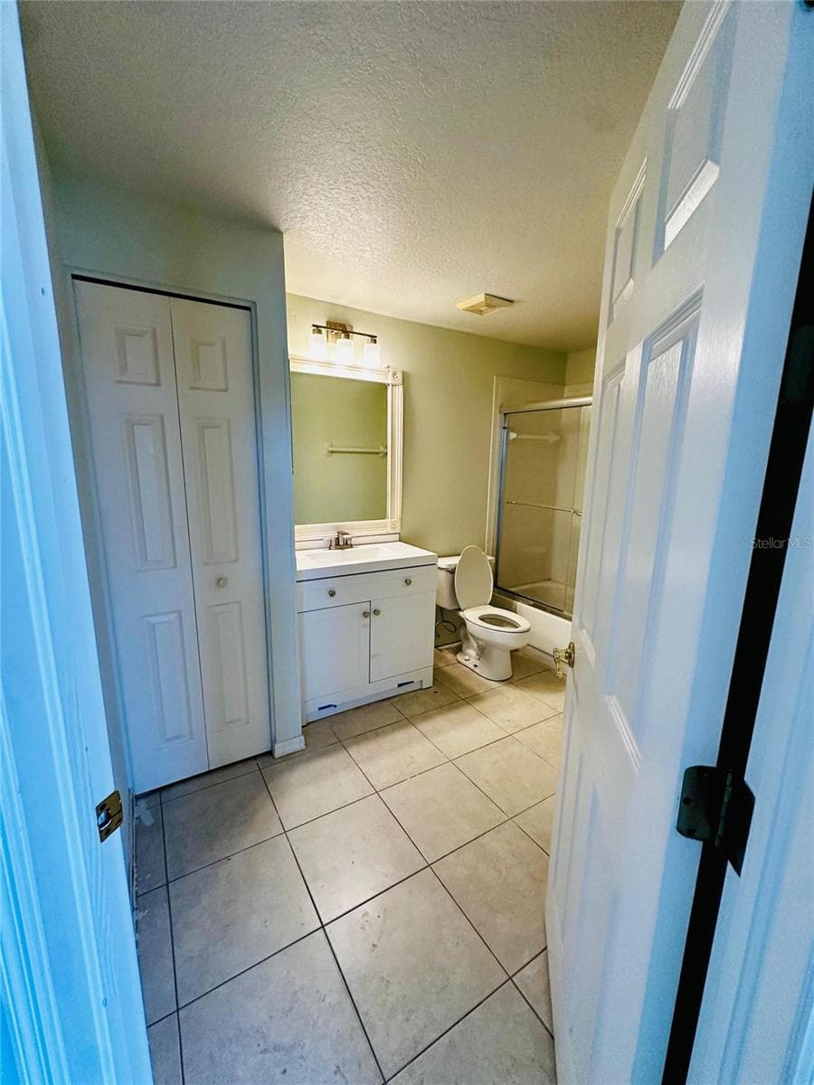 801 SILVERTHORN LANE — photo 9 of 11