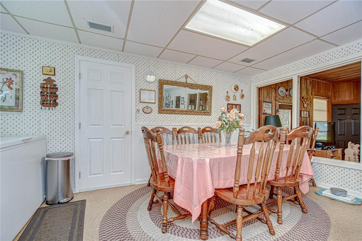 10904 HACKNEY DRIVE — photo 18 of 34