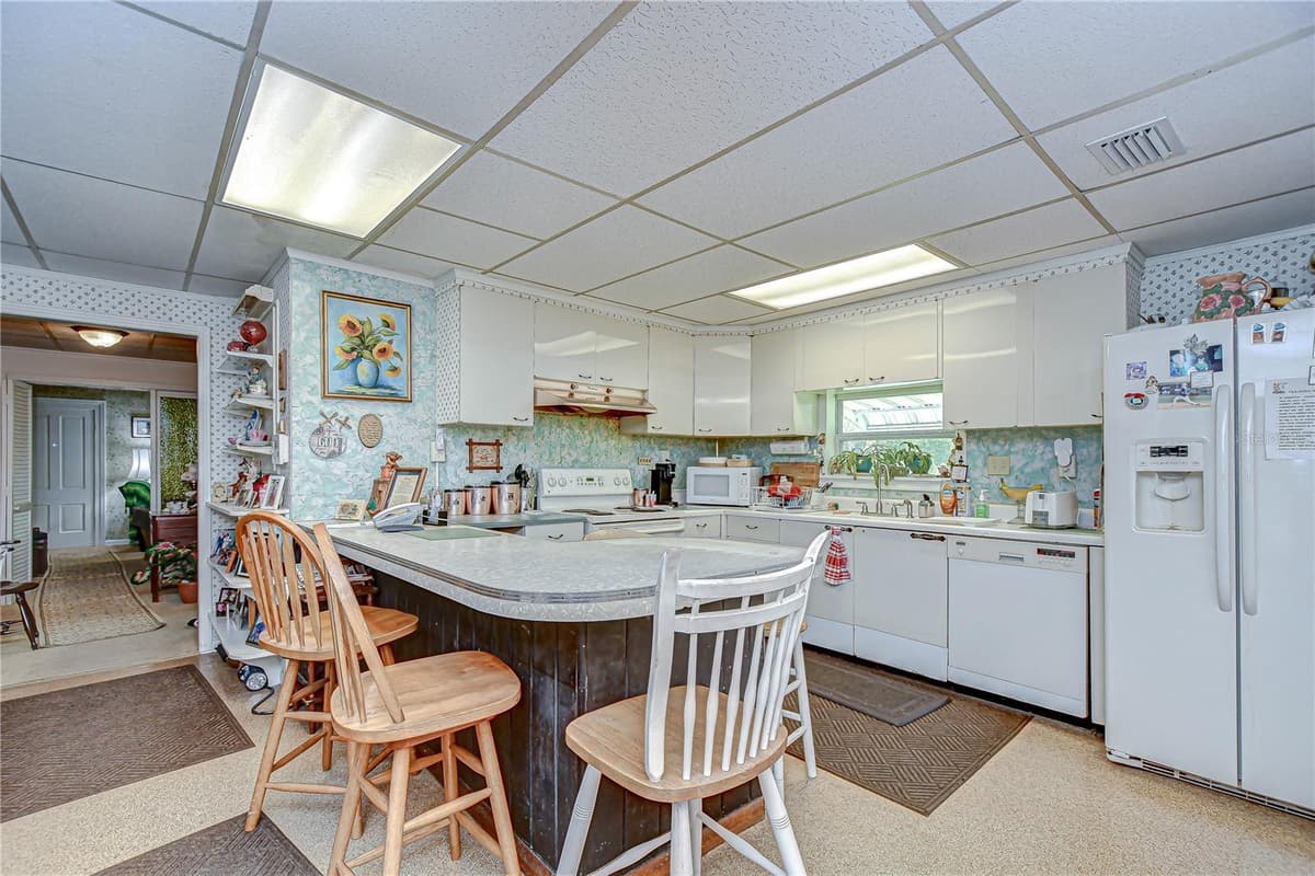 10904 HACKNEY DRIVE — photo 17 of 34