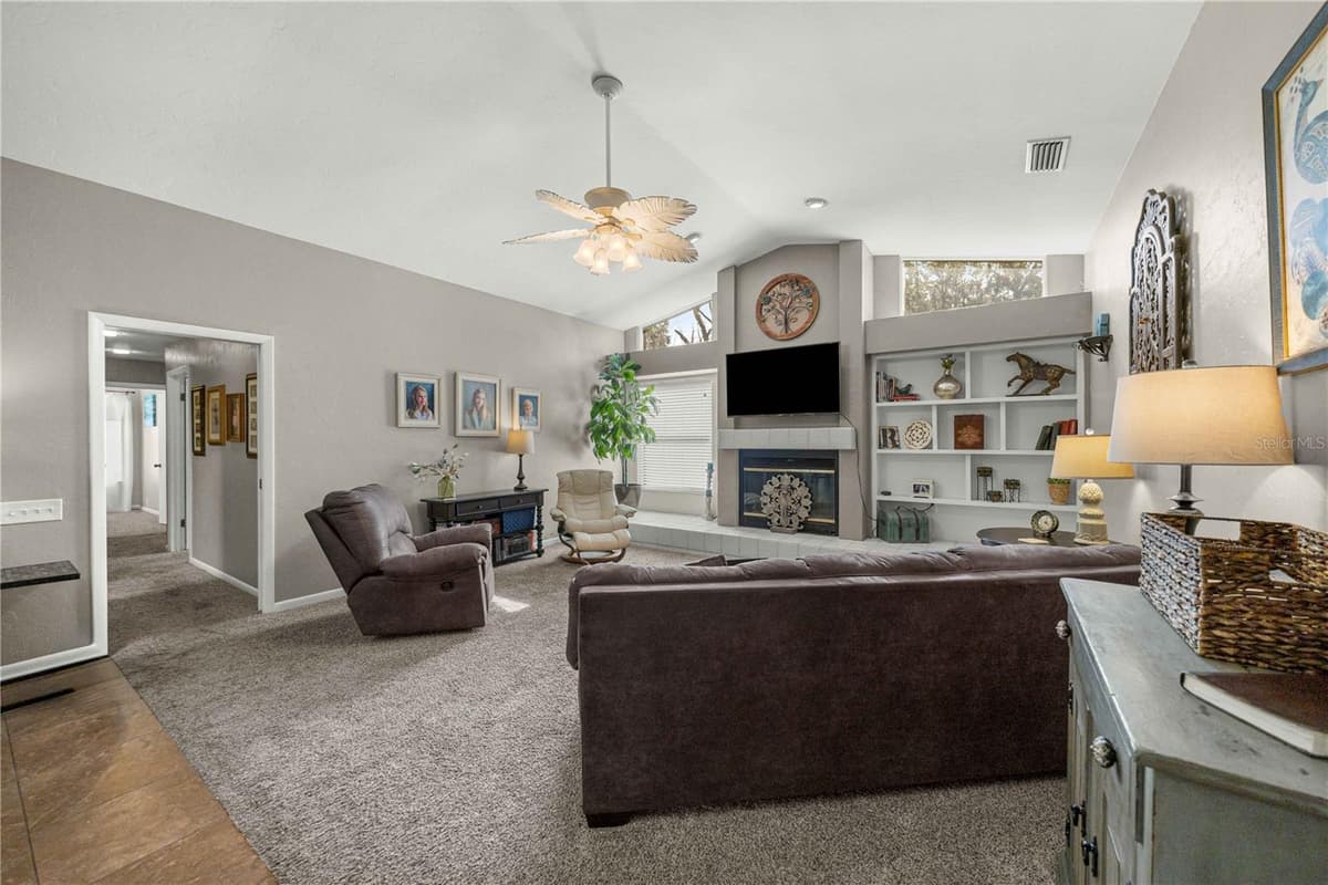 4312 12TH PLACE — photo 12 of 45