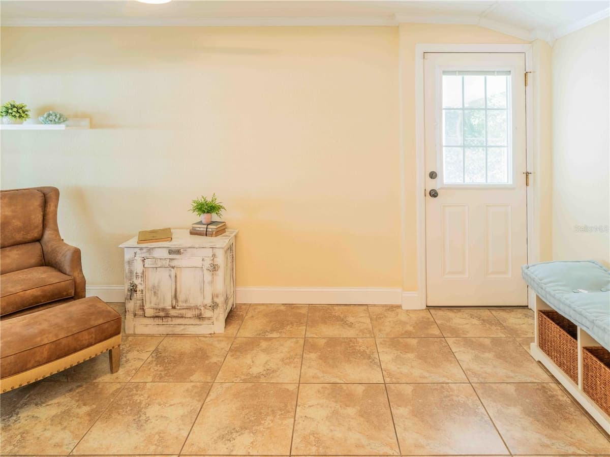131 VALENCIA DRIVE — photo 40 of 87