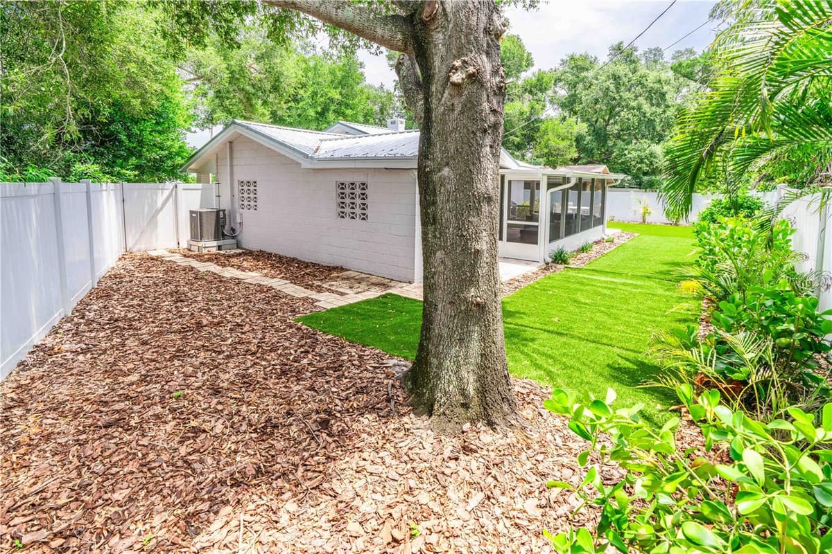 131 VALENCIA DRIVE — photo 71 of 87