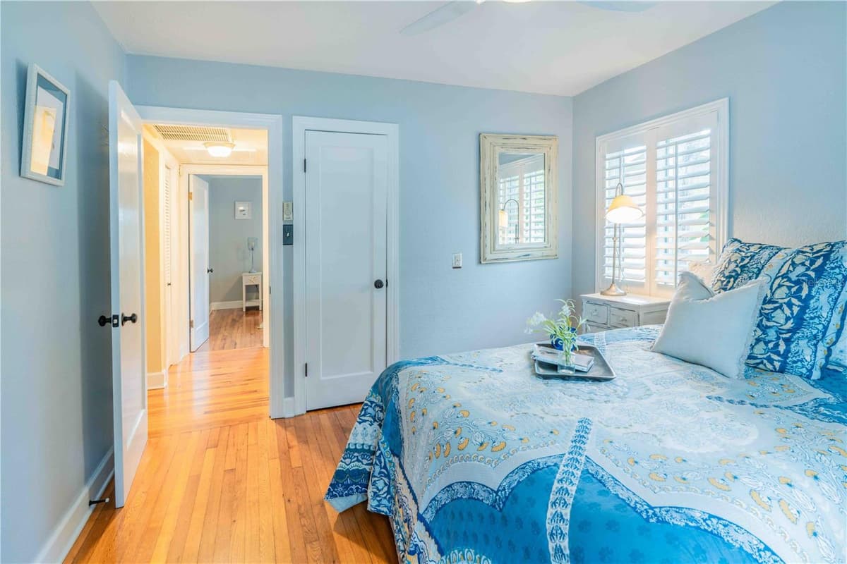 131 VALENCIA DRIVE — photo 33 of 87