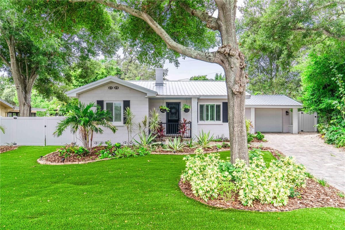 131 VALENCIA DRIVE — photo 46 of 87
