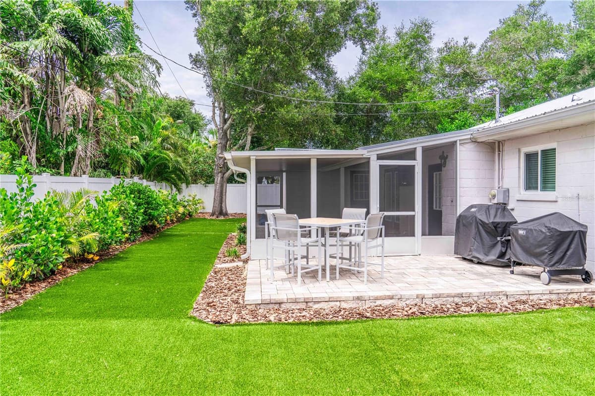 131 VALENCIA DRIVE — photo 63 of 87