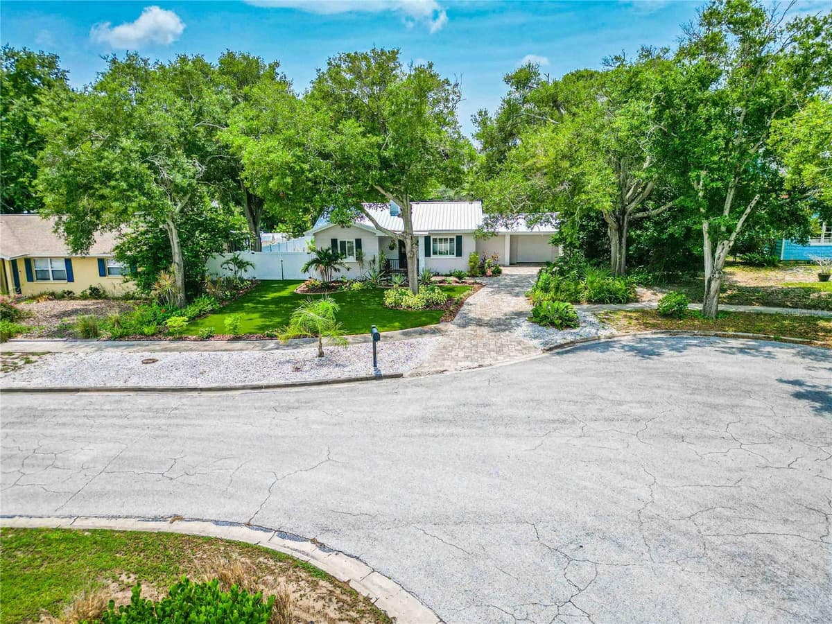 131 VALENCIA DRIVE — photo 75 of 87