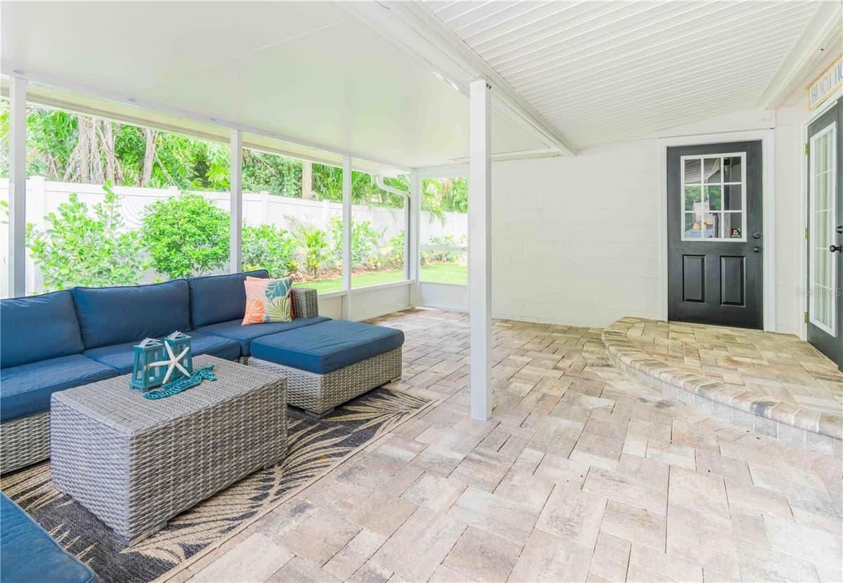 131 VALENCIA DRIVE — photo 68 of 87