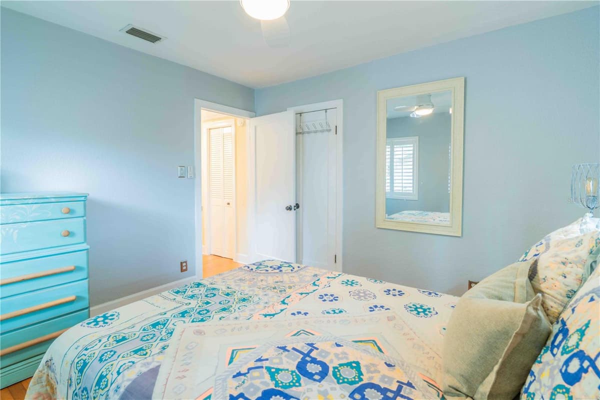 131 VALENCIA DRIVE — photo 37 of 87