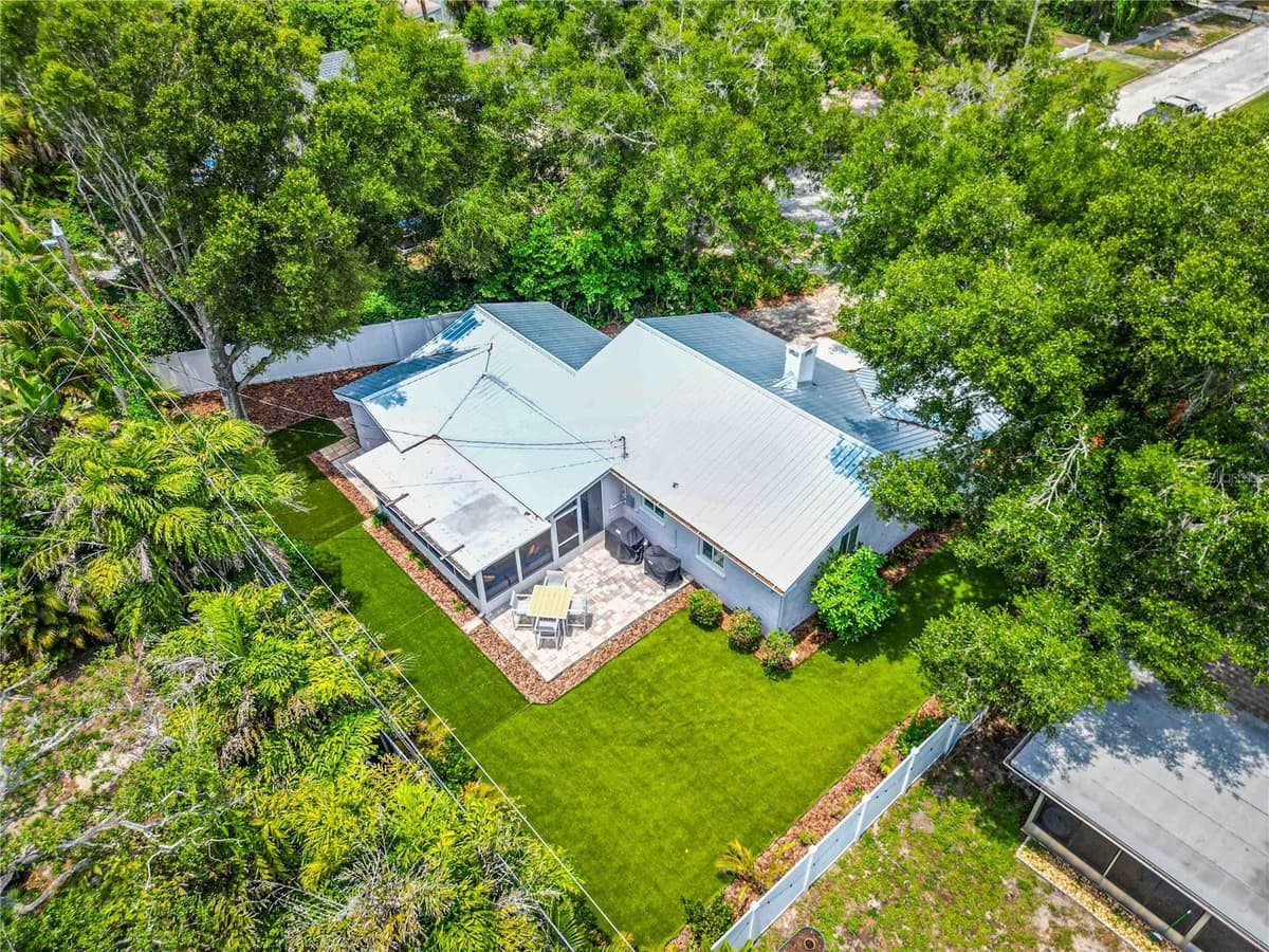 131 VALENCIA DRIVE — photo 54 of 87