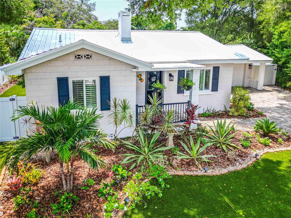131 VALENCIA DRIVE — photo 84 of 87