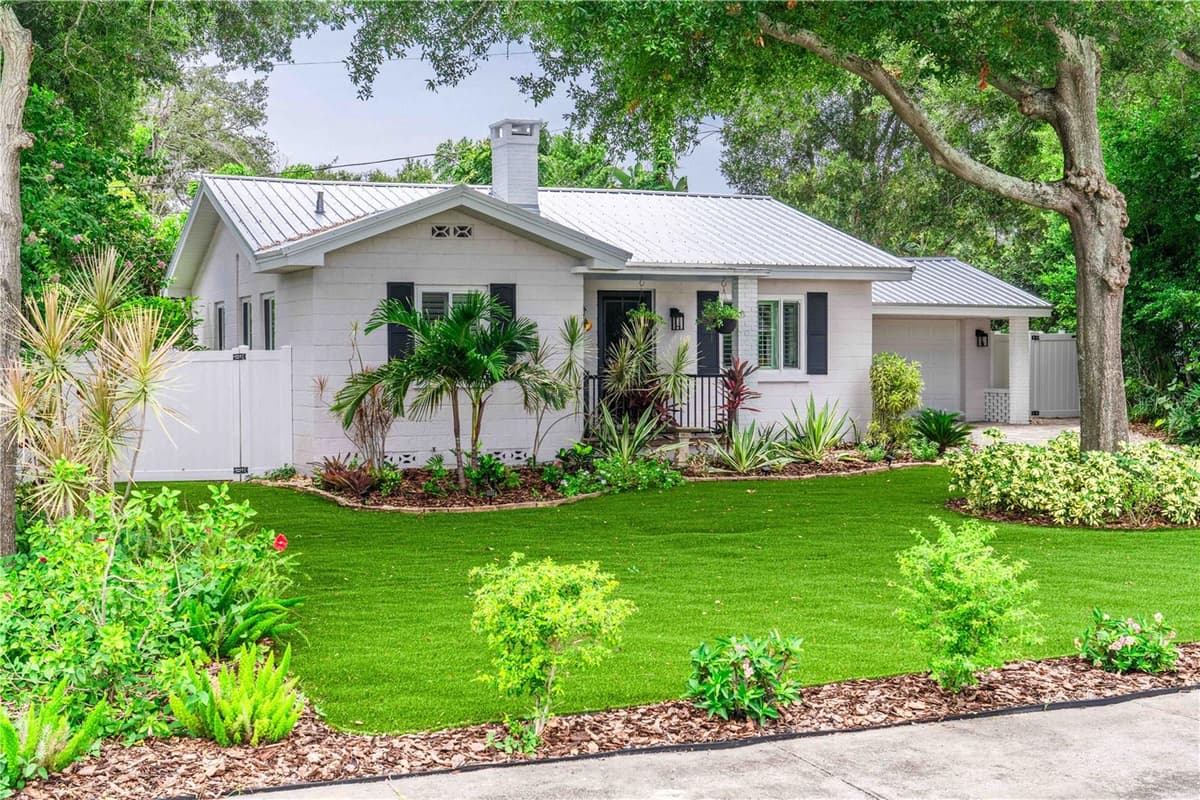 131 VALENCIA DRIVE — photo 1 of 87
