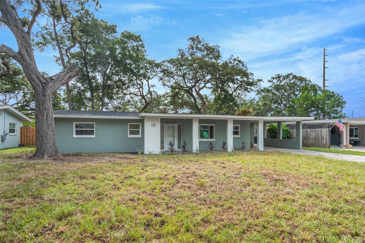 19 VENTURA DRIVE — photo 1 of 32