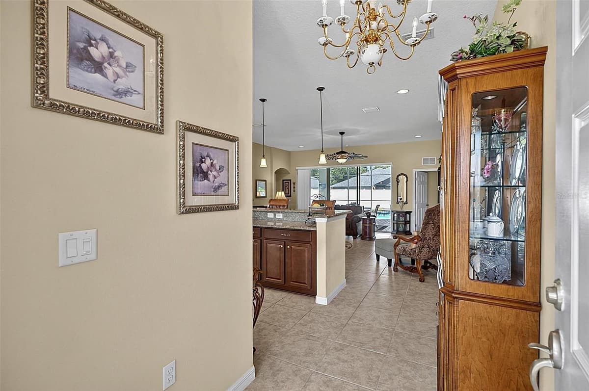 2 LYTTON LANE — photo 10 of 56