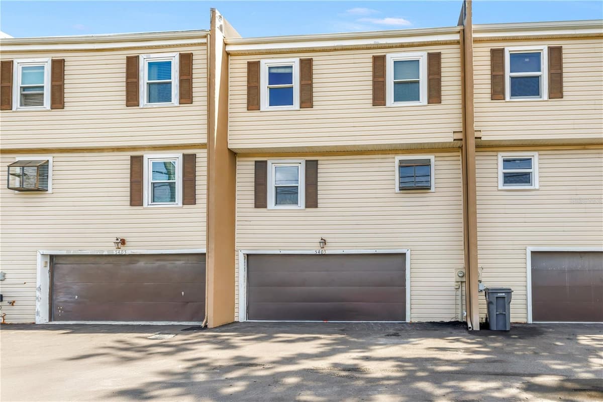 5403 SWEETWATER TERRACE CIRCLE — photo 3 of 33