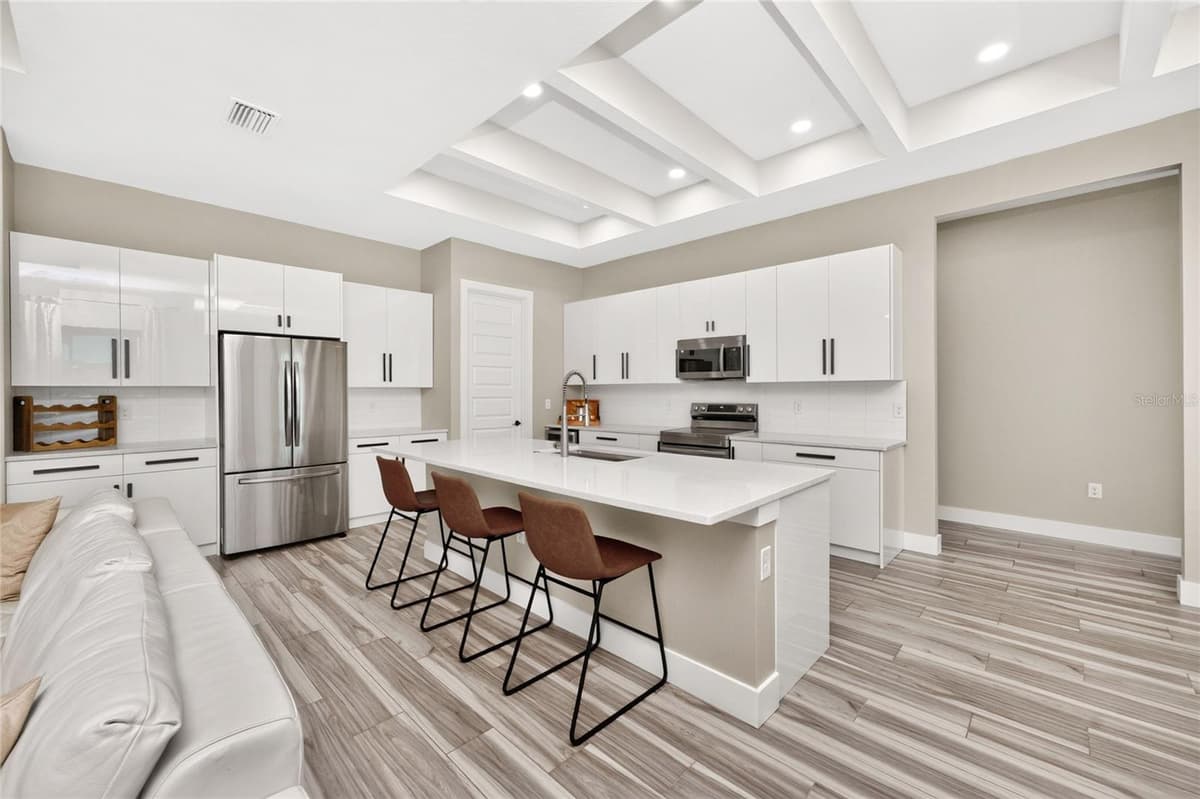253 LONG MEADOW LANE — photo 3 of 64