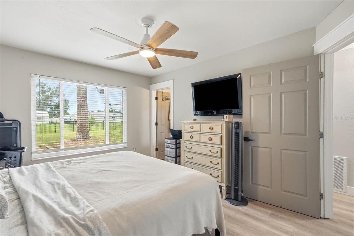 7200 ELYTON DRIVE — photo 13 of 35
