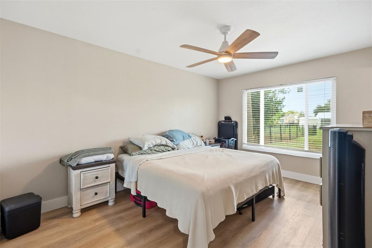 7200 ELYTON DRIVE — photo 12 of 35