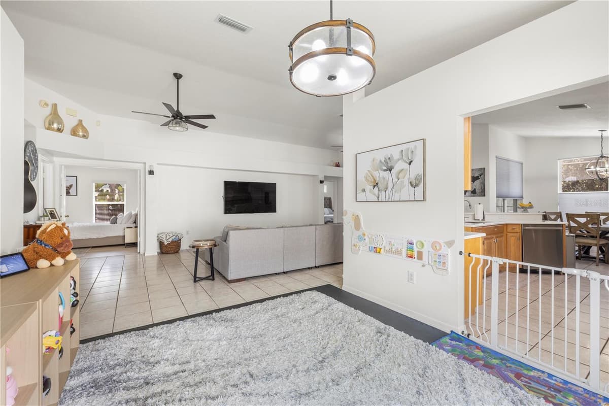 30923 IVERSON DRIVE — photo 14 of 61