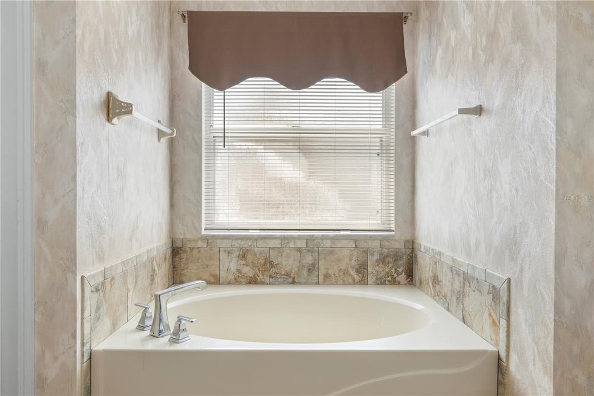 30923 IVERSON DRIVE — photo 30 of 61