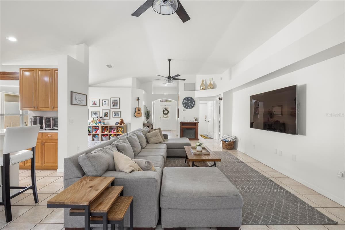 30923 IVERSON DRIVE — photo 9 of 61