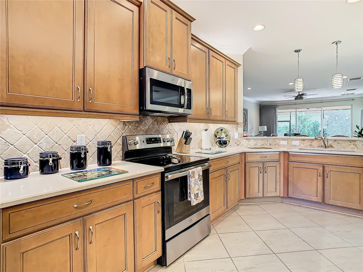 4935 MARBLE SPRINGS CIRCLE — photo 16 of 84