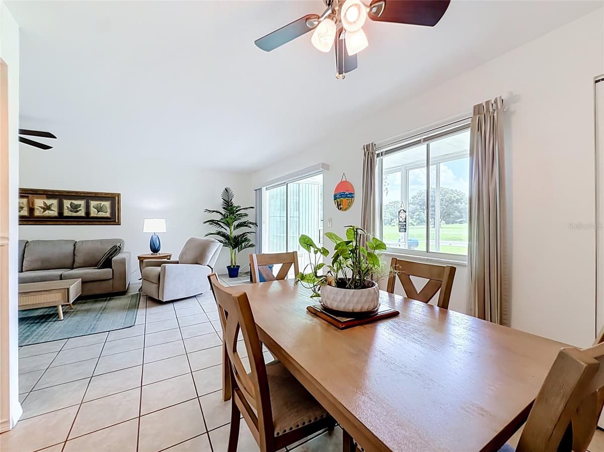 538 MIDWAY DRIVE — photo 11 of 46