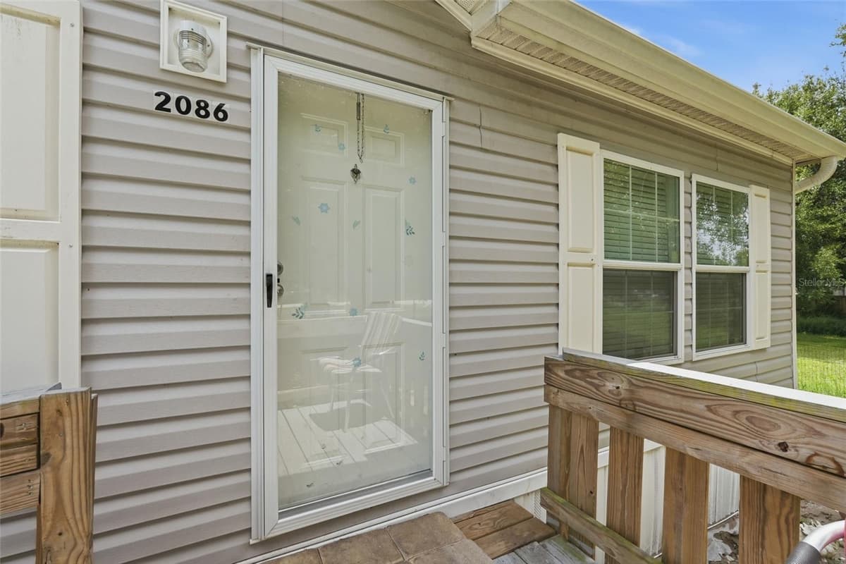 2086 GENES LITTLE ACRES AVENUE — photo 18 of 33