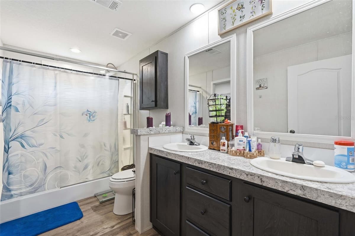 2086 GENES LITTLE ACRES AVENUE — photo 14 of 33