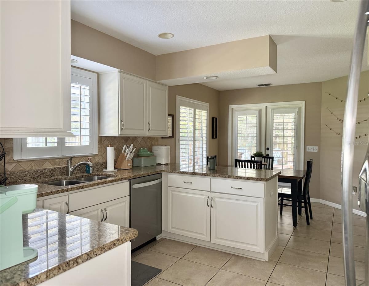 9306 ALANBROOKE ST — photo 14 of 45