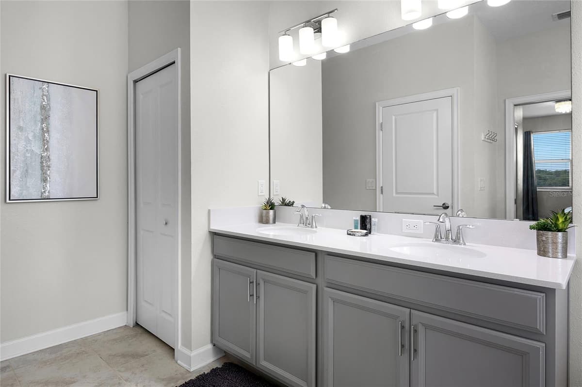 543 OCEAN COURSE AVENUE — photo 18 of 41