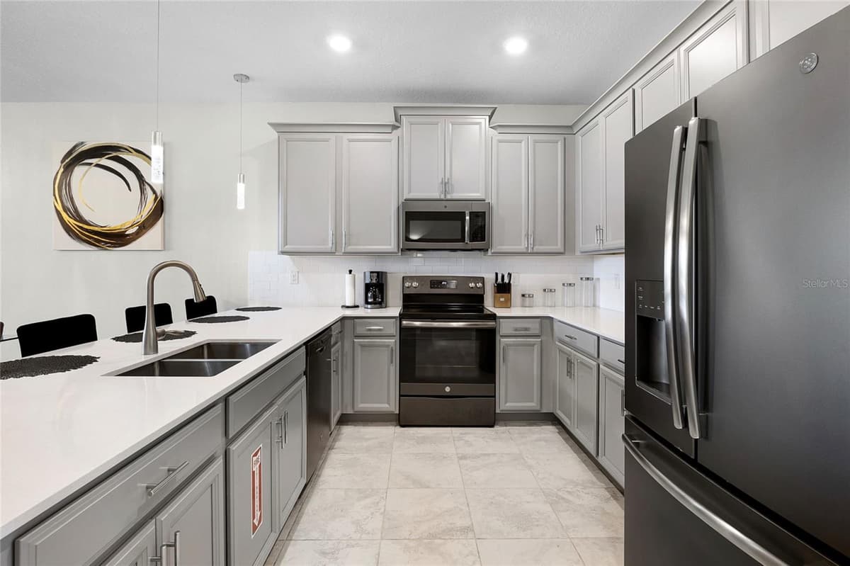 543 OCEAN COURSE AVENUE — photo 9 of 41