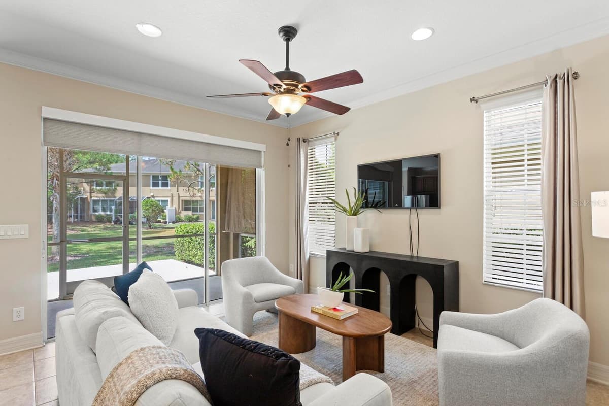 12639 SILVERDALE STREET — photo 10 of 34