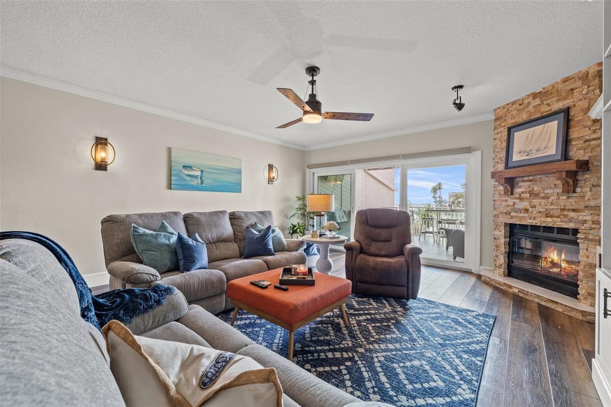 936 PINELLAS BAYWAY — photo 7 of 46