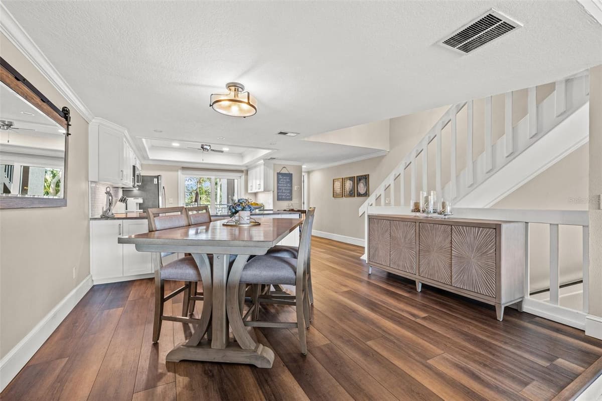 936 PINELLAS BAYWAY — photo 18 of 46