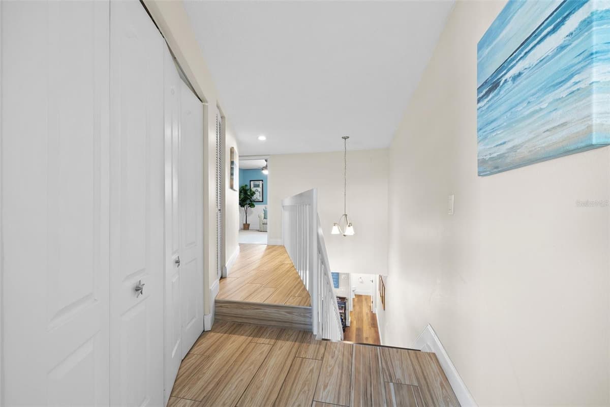 936 PINELLAS BAYWAY — photo 29 of 46